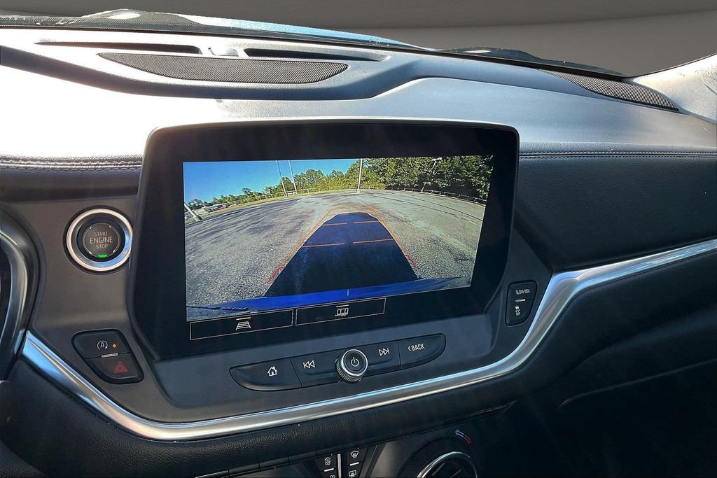 Used 2025 Chevrolet Blazer LT AWD/4WD image 17