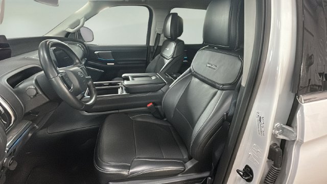 Used 2026 Ford Expedition Max Platinum AWD/4WD image 8