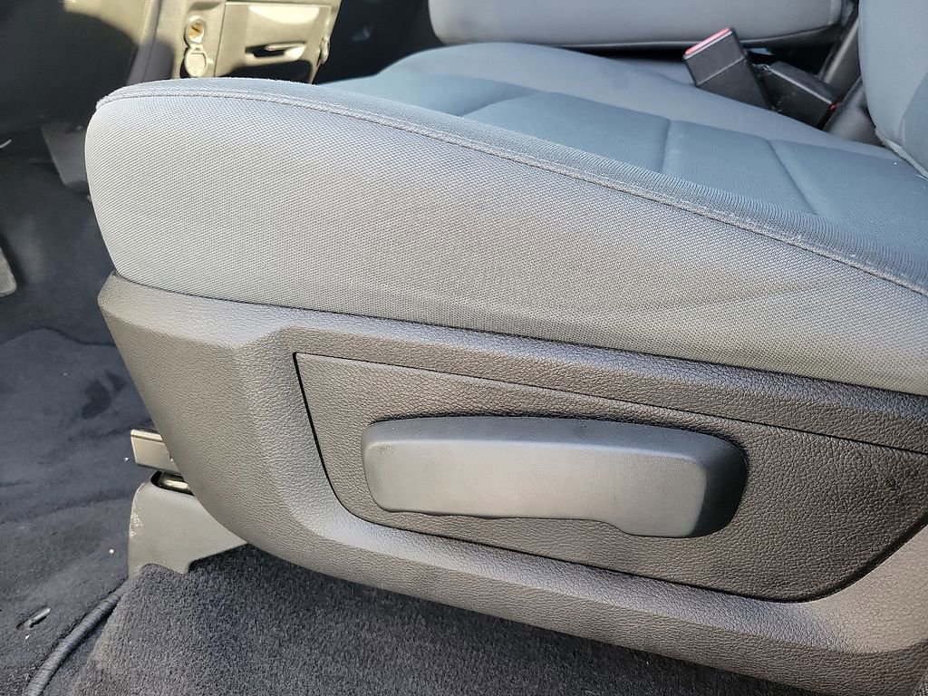 Used 2019 RAM 1500 Express w/ Express Value Package AWD/4WD image 12
