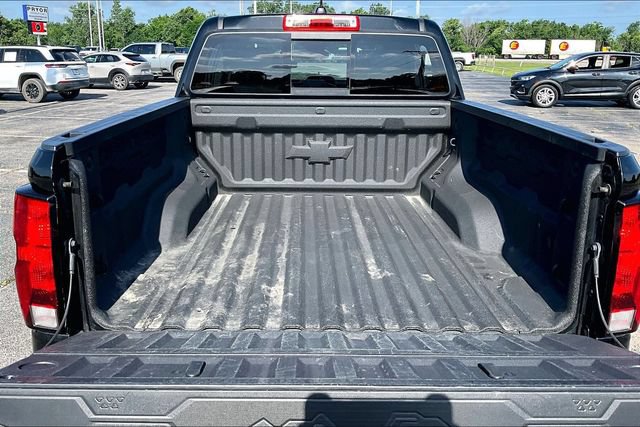 Used 2024 Chevrolet Colorado Trail Boss w/ Technology Package AWD/4WD image 7