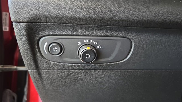 Used 2022 Buick Envision Essence w/ Safety Package image 26