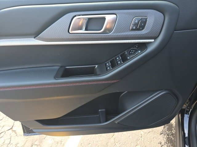 New 2025 Ford Explorer ST-Line w/ Premium Package image 9