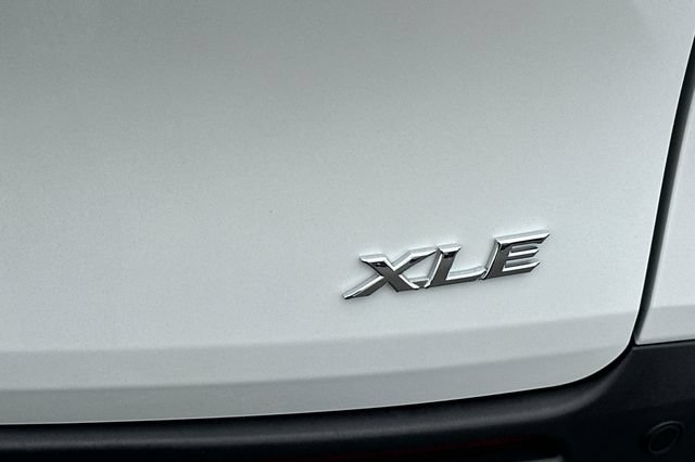 Certified 2026 Toyota Sienna XLE FWD image 34