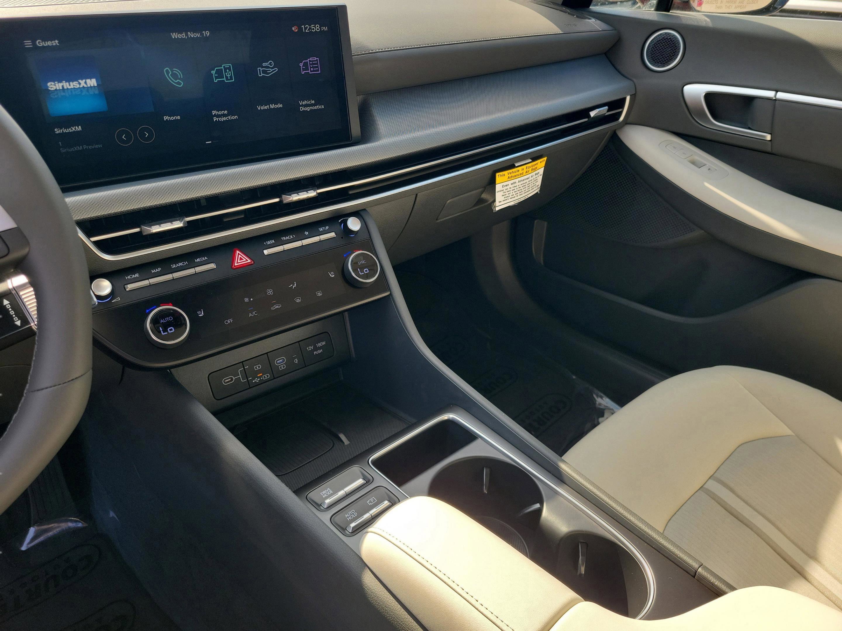 New 2026 Hyundai Sonata SEL FWD image 9