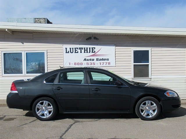 Used 2015 Chevrolet Impala LT w/ LT Sunroof Package image 3