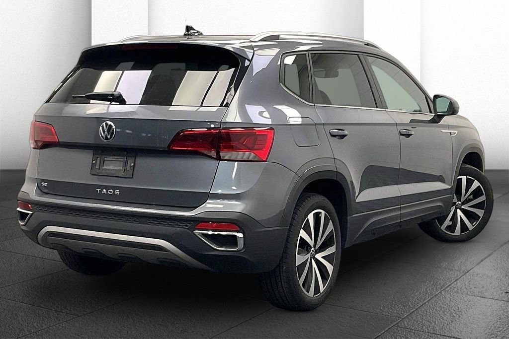 Used 2024 Volkswagen Taos SE image 12