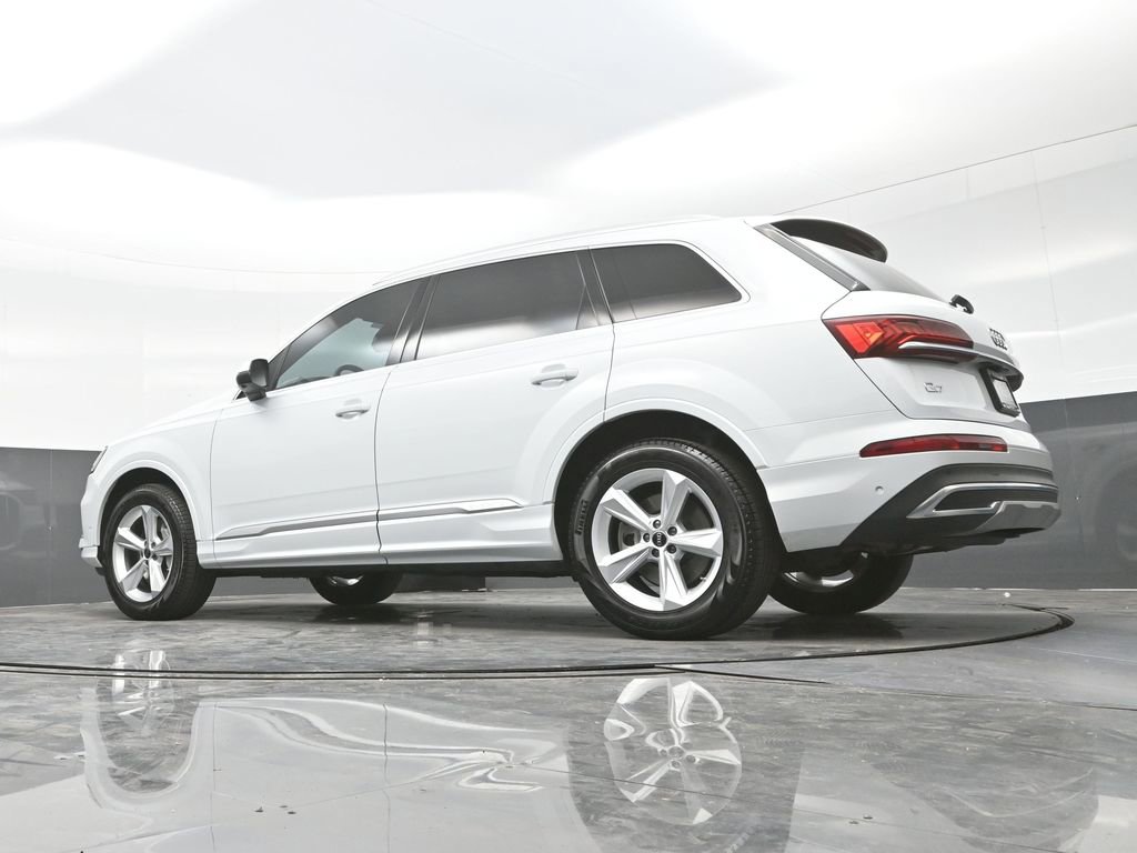 Used 2023 Audi Q7 2.0T Premium Plus w/ Premium Plus Package image 28