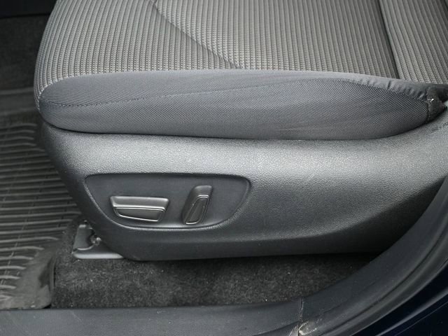 Used 2024 Toyota Highlander LE image 24