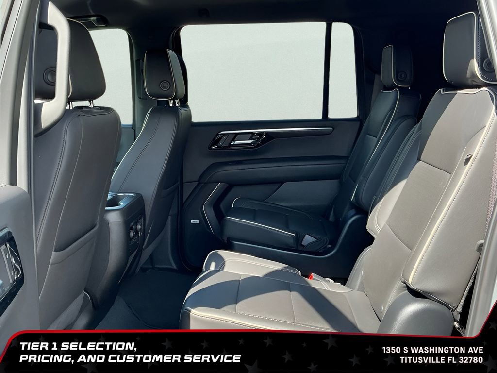 Used 2025 Chevrolet Suburban Premier RWD image 28
