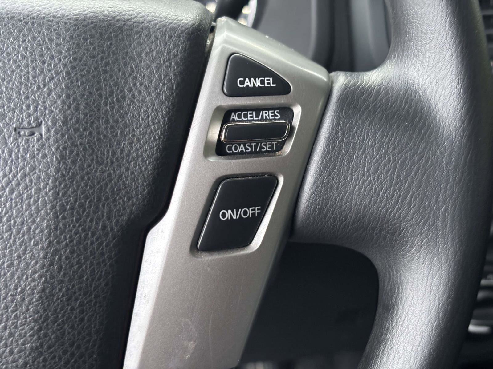 Used 2022 Nissan Titan S image 23