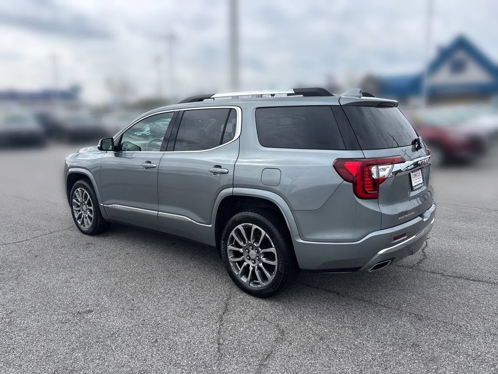 Used 2023 GMC Acadia Denali w/ Denali Ultimate Package AWD/4WD image 4