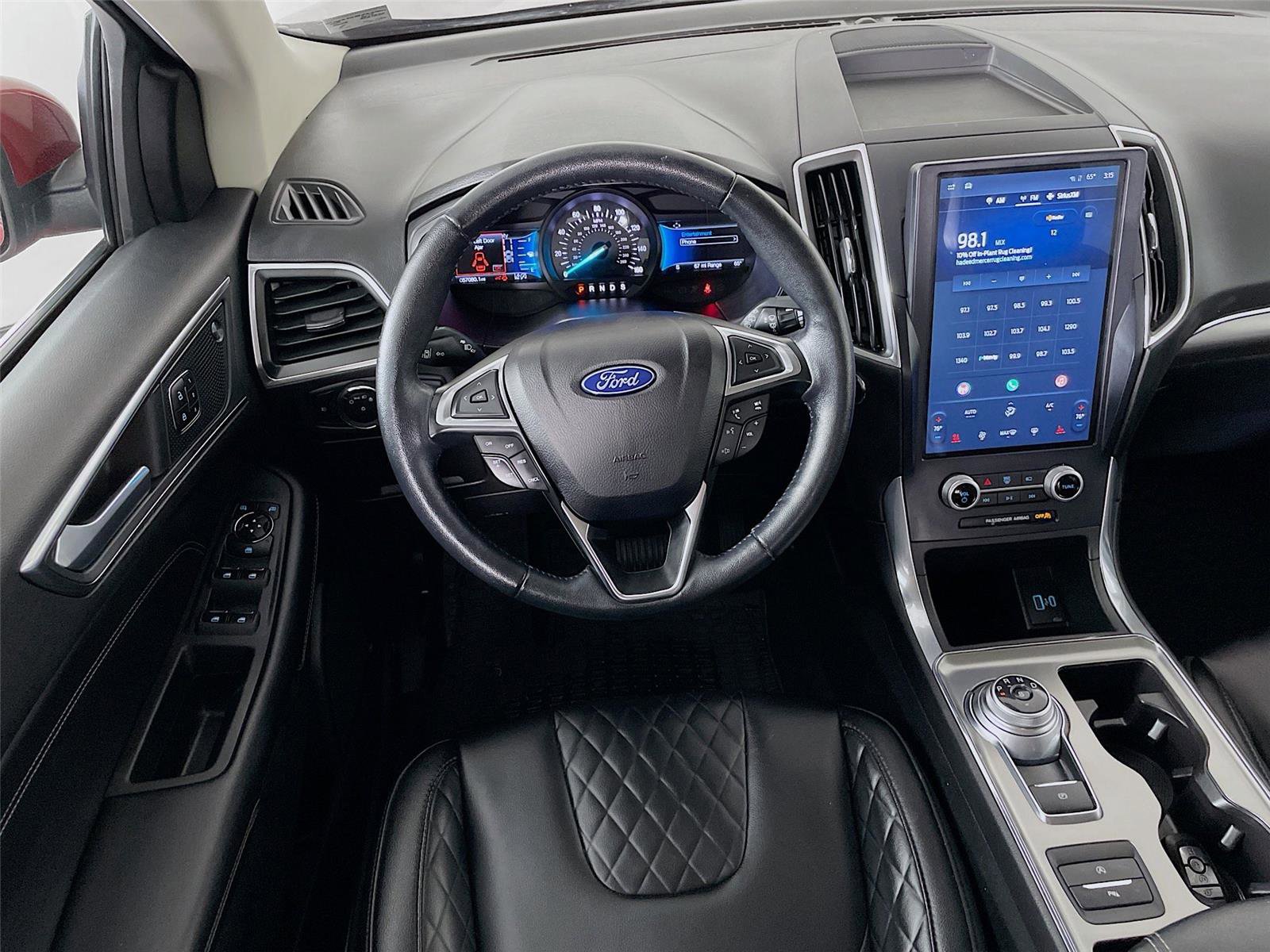 Used 2023 Ford Edge Titanium image 25