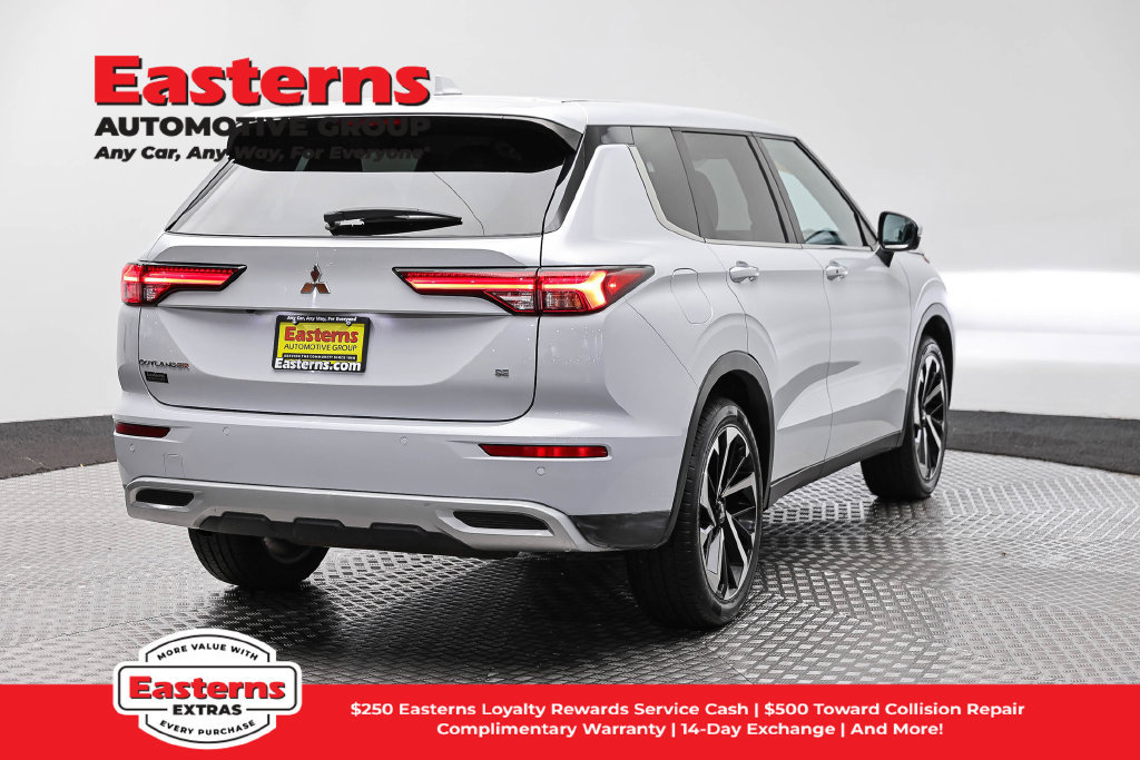Used 2024 Mitsubishi Outlander SE FWD image 6