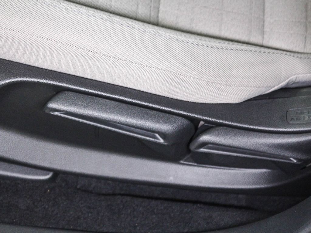 Used 2023 Honda HR-V LX image 22