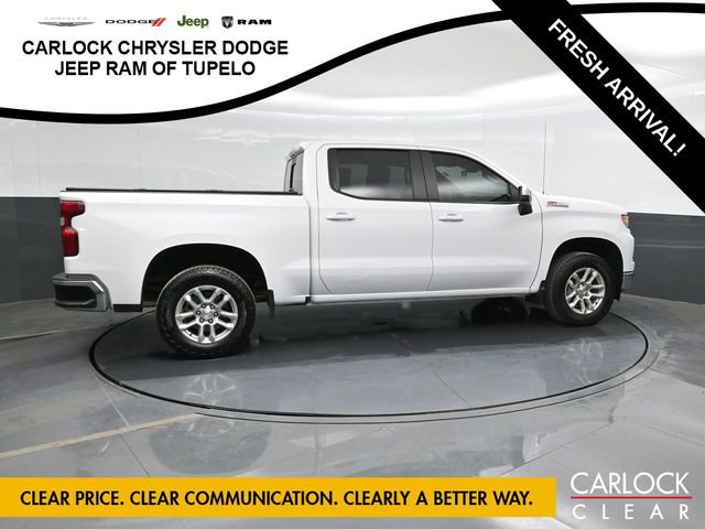 Used 2024 Chevrolet Silverado 1500 LT w/ Z71 Off-Road Package image 4