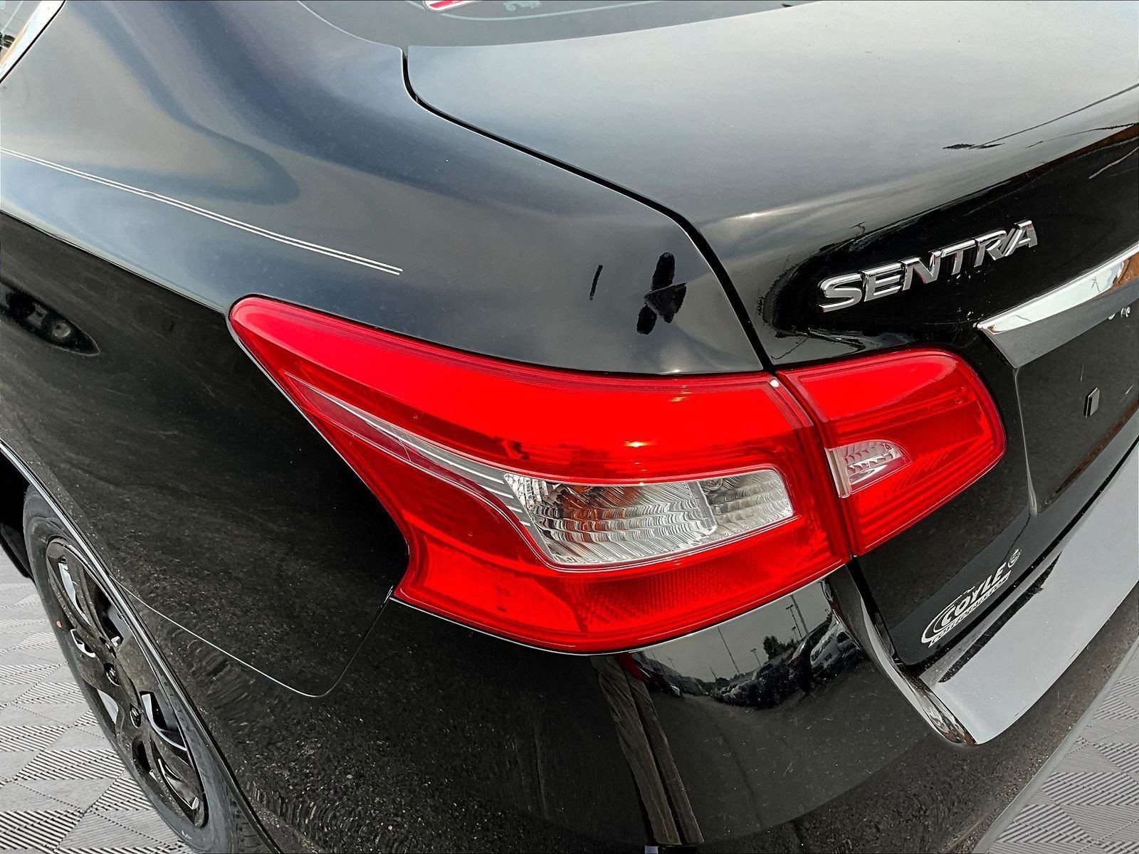 Used 2016 Nissan Sentra S FWD image 23