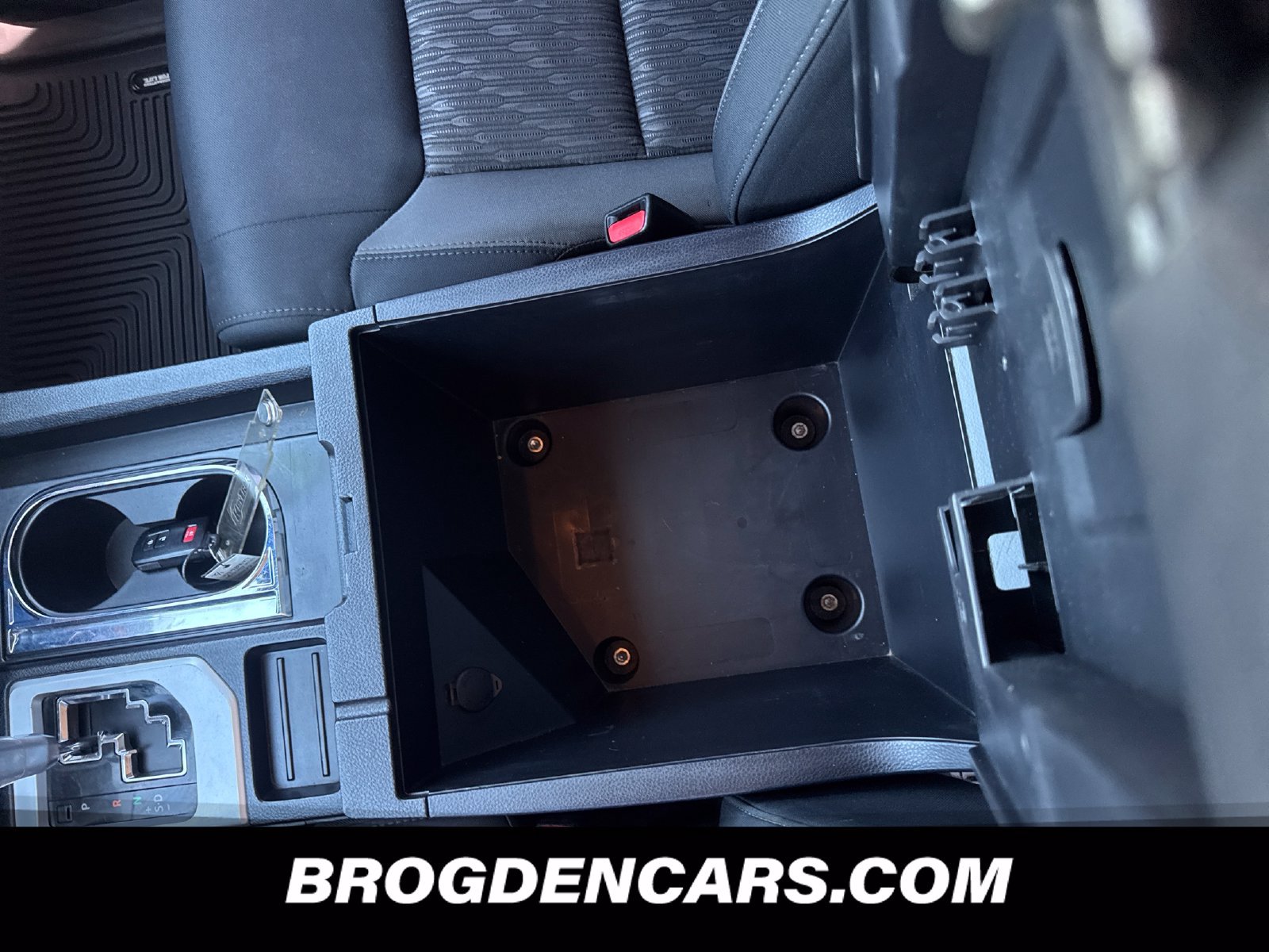 Used 2020 Toyota Tundra SR5 w/ TRD Sport Package AWD/4WD image 10