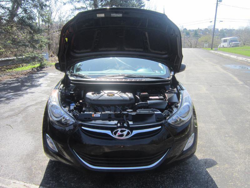Used 2013 Hyundai Elantra GLS w/ Preferred Pkg image 38