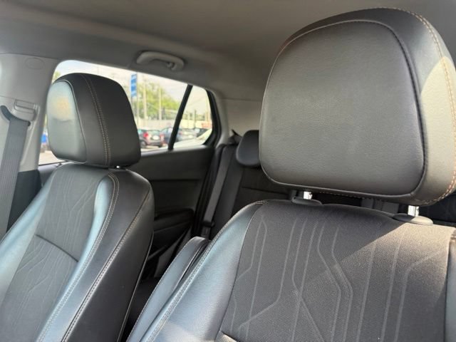 Used 2020 Chevrolet Trax LT w/ Driver Confidence Package FWD image 8