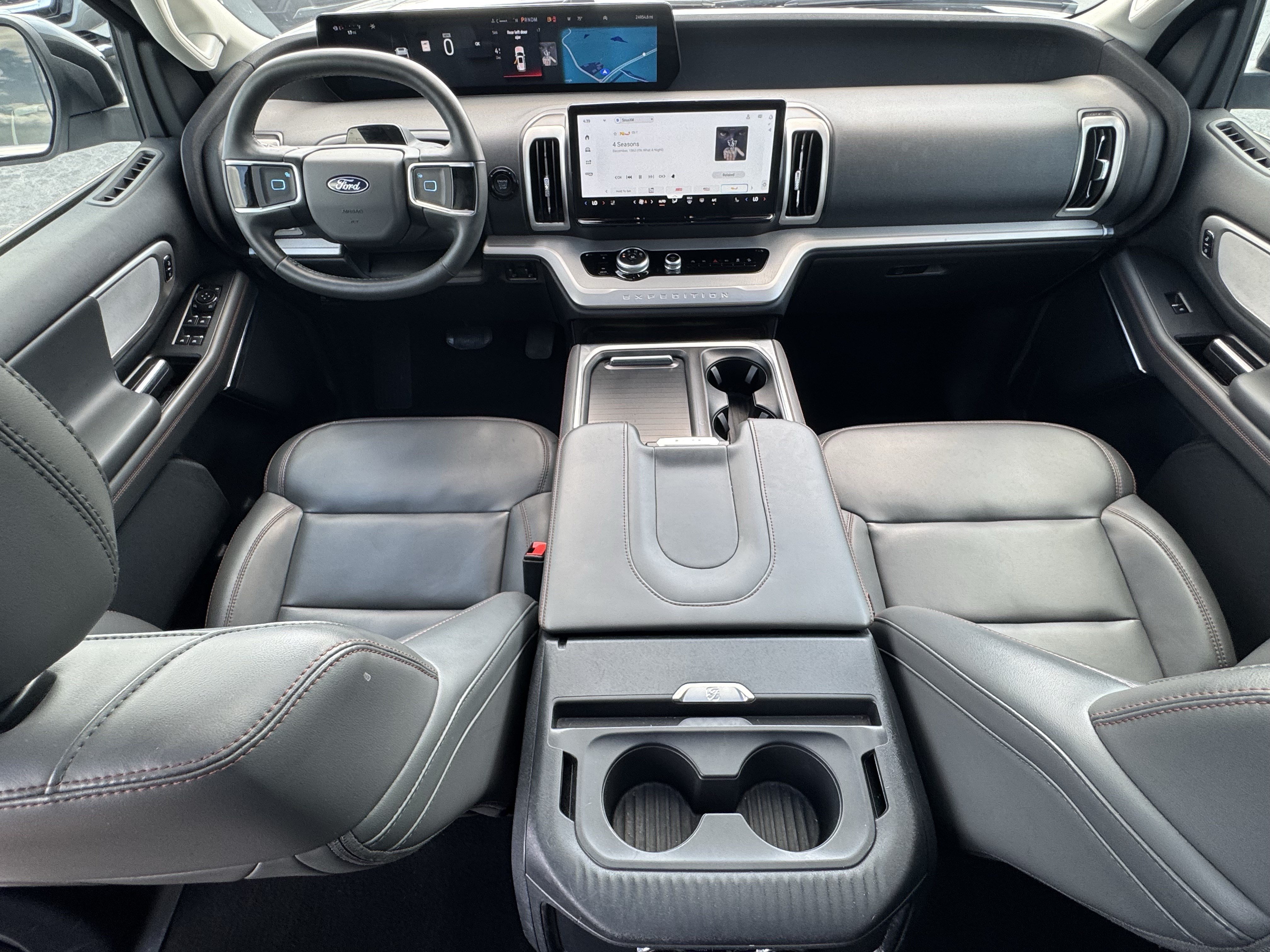 Certified 2025 Ford Expedition Active AWD/4WD image 28