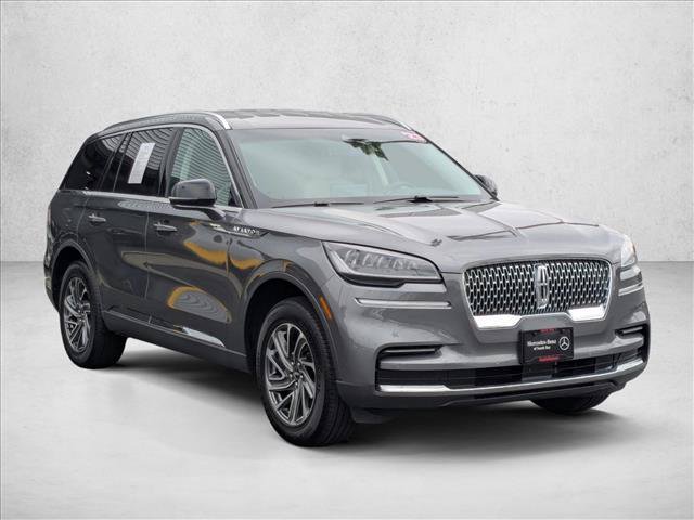 Used 2023 Lincoln Aviator AWD w/ Class IV Trailer Tow Package image 3