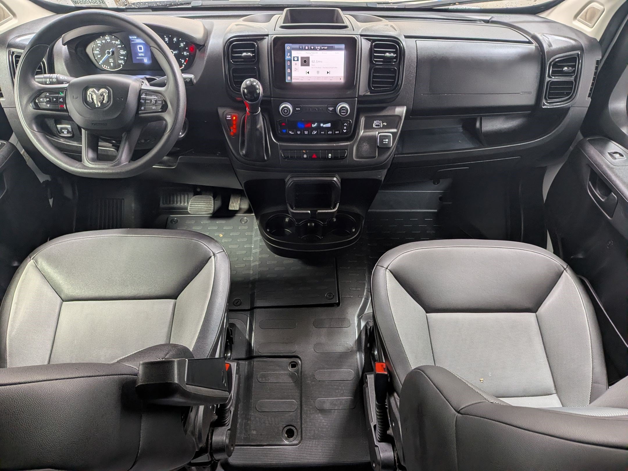 Used 2025 RAM ProMaster 2500 w/ Convenience Group FWD image 27