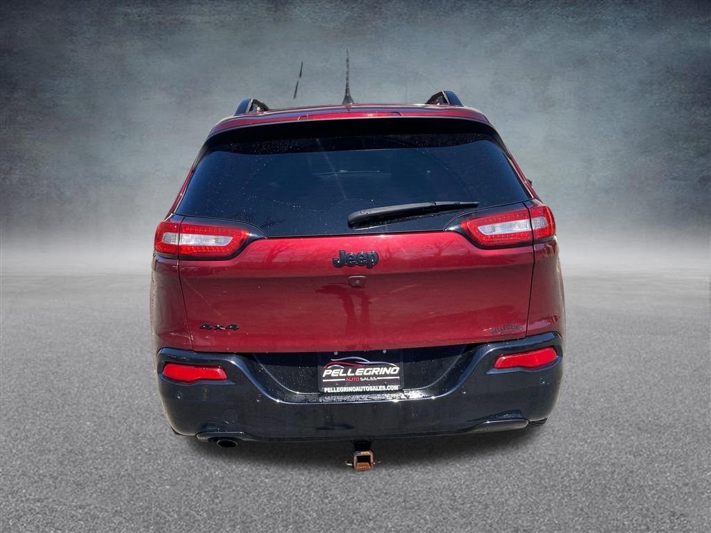 Used 2018 Jeep Cherokee Latitude AWD/4WD image 5