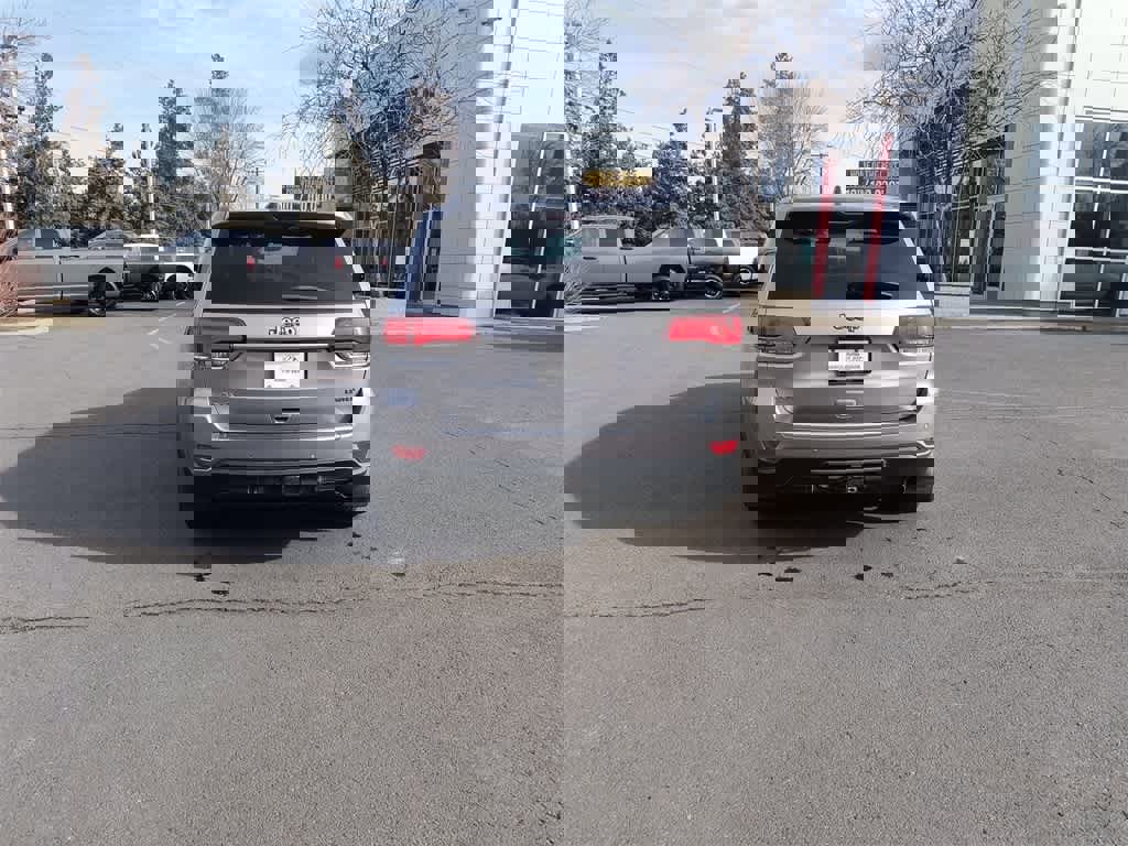 Used 2021 Jeep Grand Cherokee Limited w/ Premium Lighting Group image 5