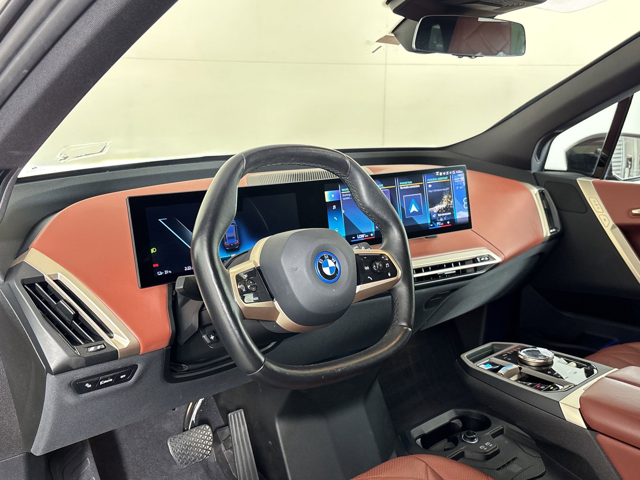 Certified 2023 BMW iX xDrive50 w/ Sport Package AWD/4WD image 4