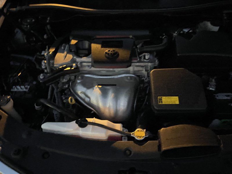Used 2012 Toyota Camry LE image 21