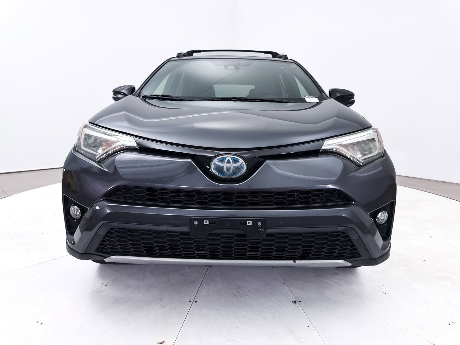 Used 2018 Toyota RAV4 SE AWD/4WD image 10