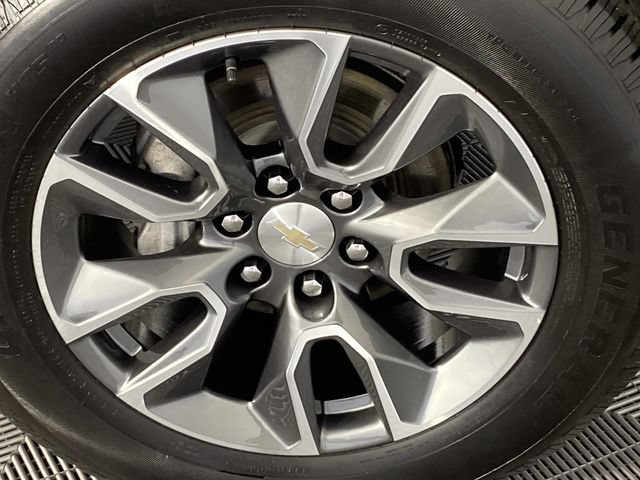 Used 2023 Chevrolet Silverado 1500 LT AWD/4WD image 29