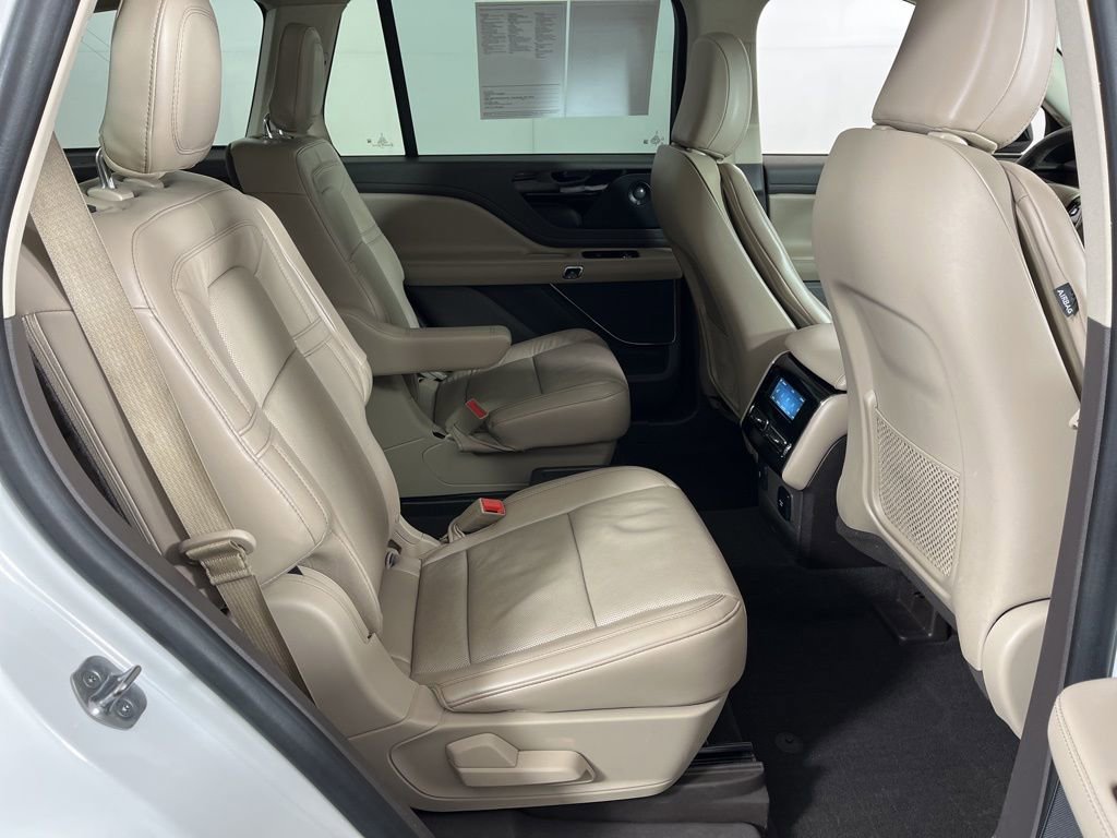 Used 2021 Lincoln Aviator Grand Touring w/ Elements Package Plus image 8