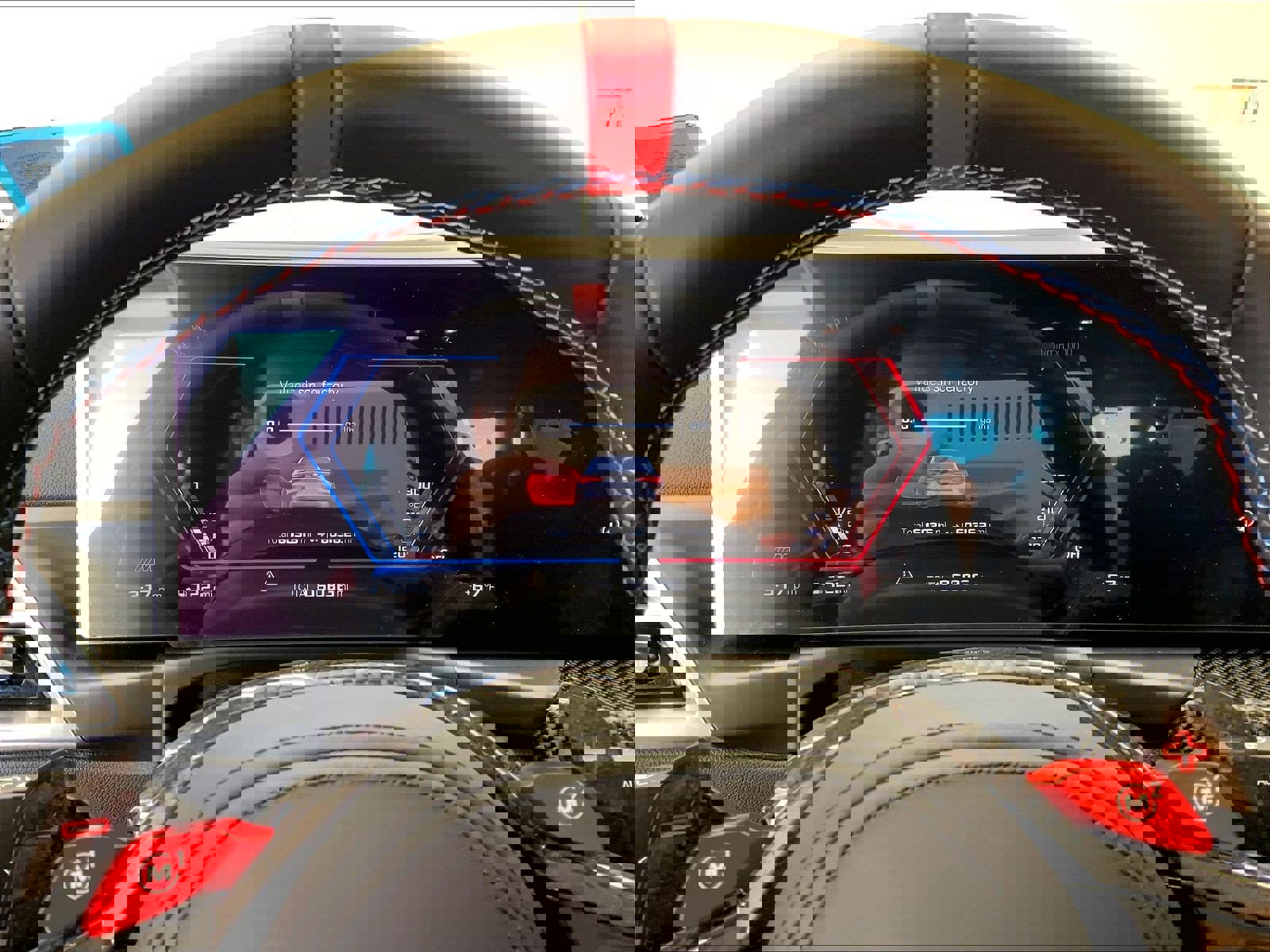 Used 2025 BMW M4 xDrive Competition w/ Executive Package image 25