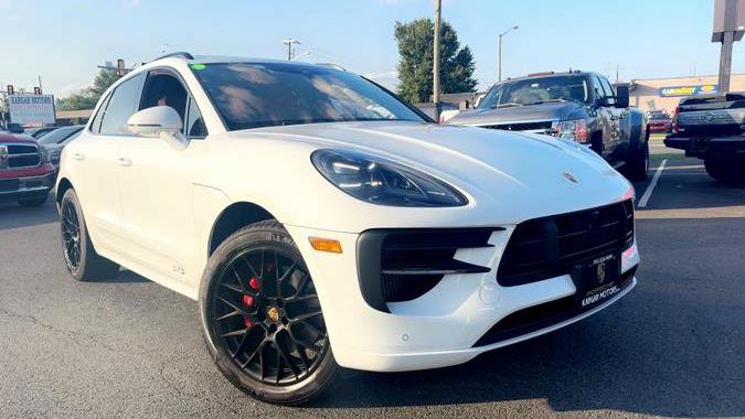 Used 2021 Porsche Macan GTS AWD/4WD image 2