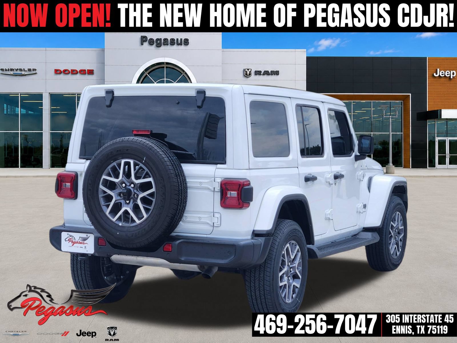 Used 2025 Jeep Wrangler Unlimited Sahara AWD/4WD image 5