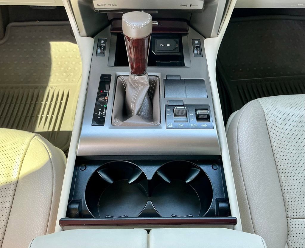 Used 2017 Lexus GX 460 Premium image 34