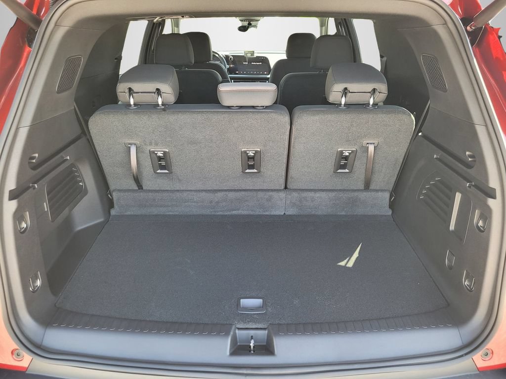 New 2026 Chevrolet Traverse LT w/ Enhanced Driving Package FWD image 7