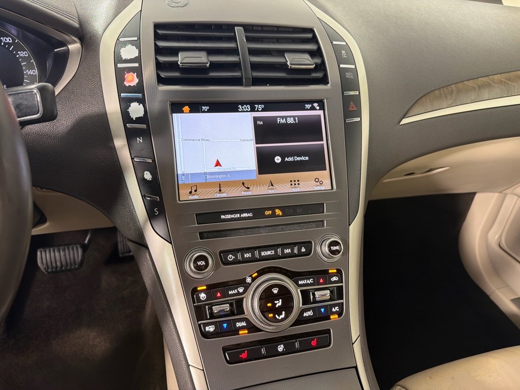 Used 2018 Lincoln MKZ Select w/ Select Plus Package image 11