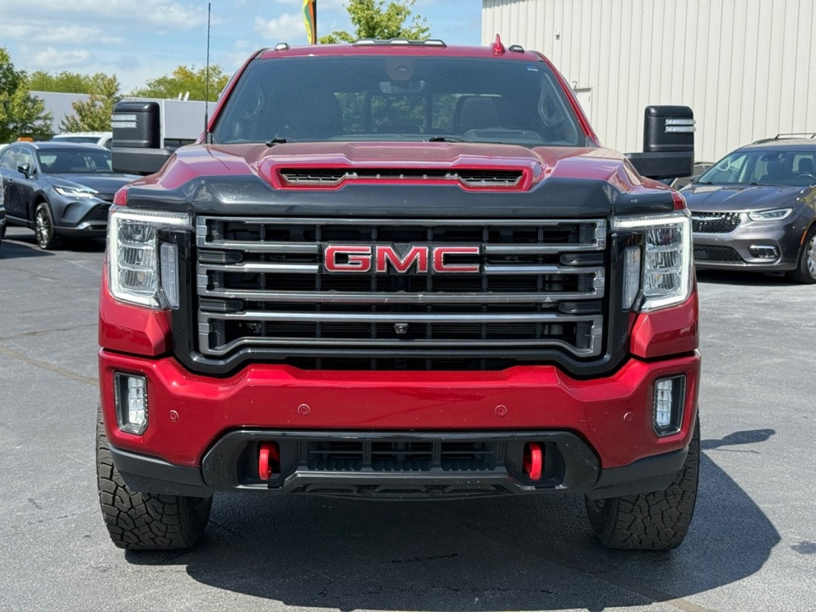 Used 2022 GMC Sierra 2500 AT4 w/ AT4 Preferred Package image 3