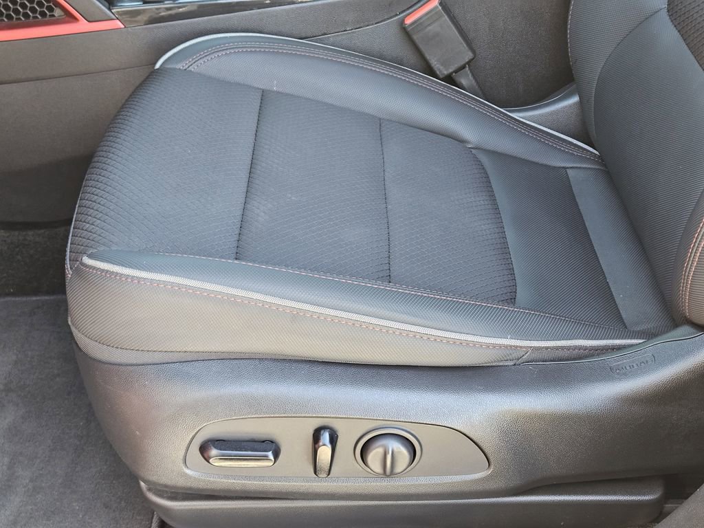 Used 2022 Chevrolet TrailBlazer RS FWD image 19