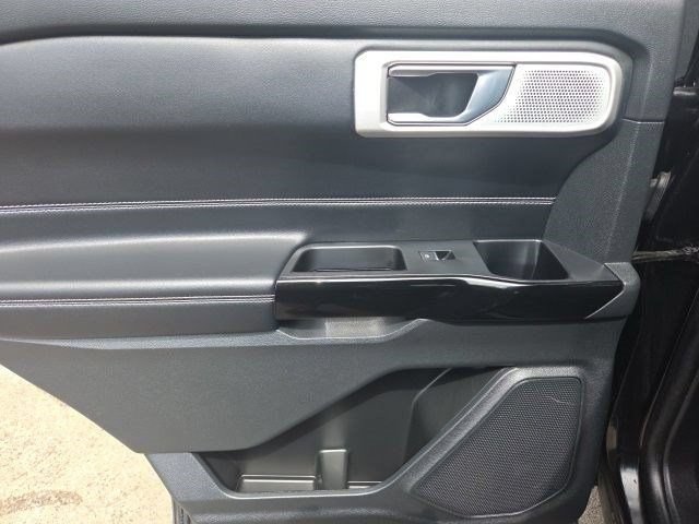 Used 2022 Ford Explorer ST w/ ST Street Pack AWD/4WD image 38