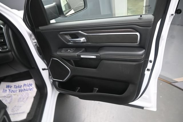 Used 2025 RAM 1500 Laramie w/ Sport Appearance Package AWD/4WD image 14