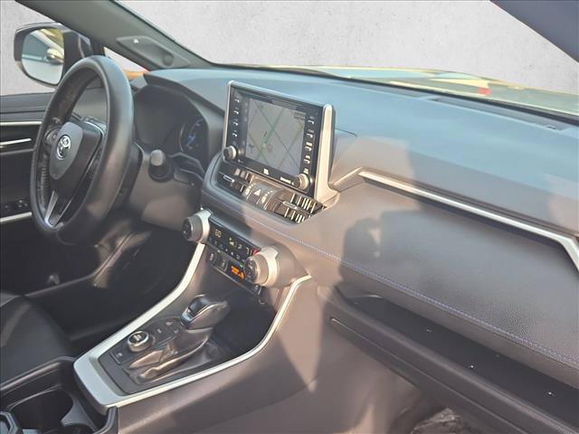 Used 2019 Toyota RAV4 XSE w/ XSE Weather Package AWD/4WD image 23