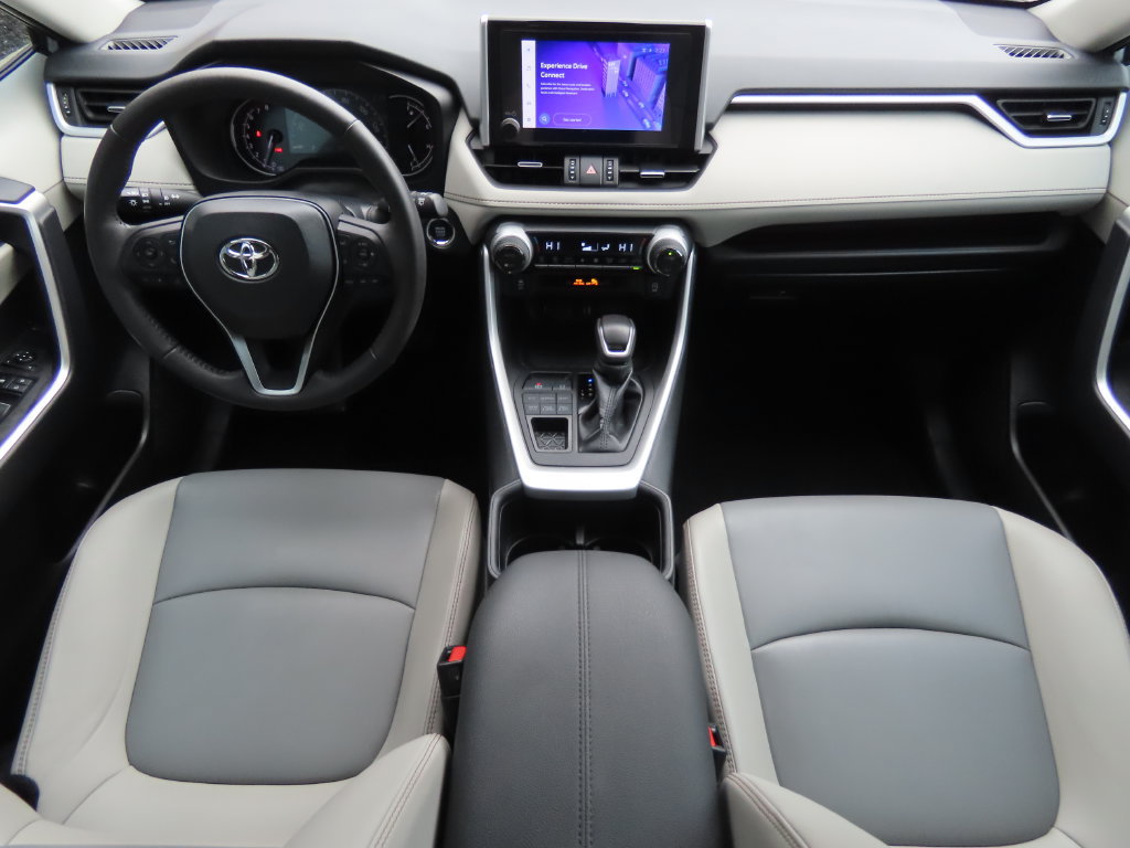 Used 2024 Toyota RAV4 XLE Premium AWD/4WD image 38