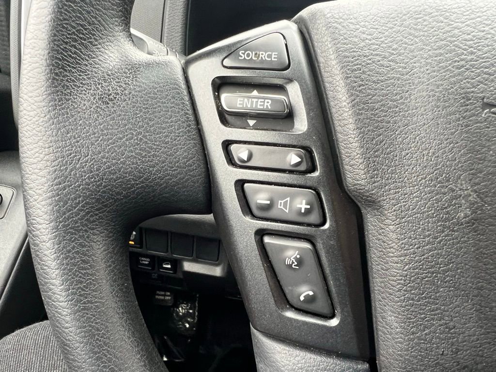 Used 2022 Nissan Frontier SV w/ Technology Package image 34