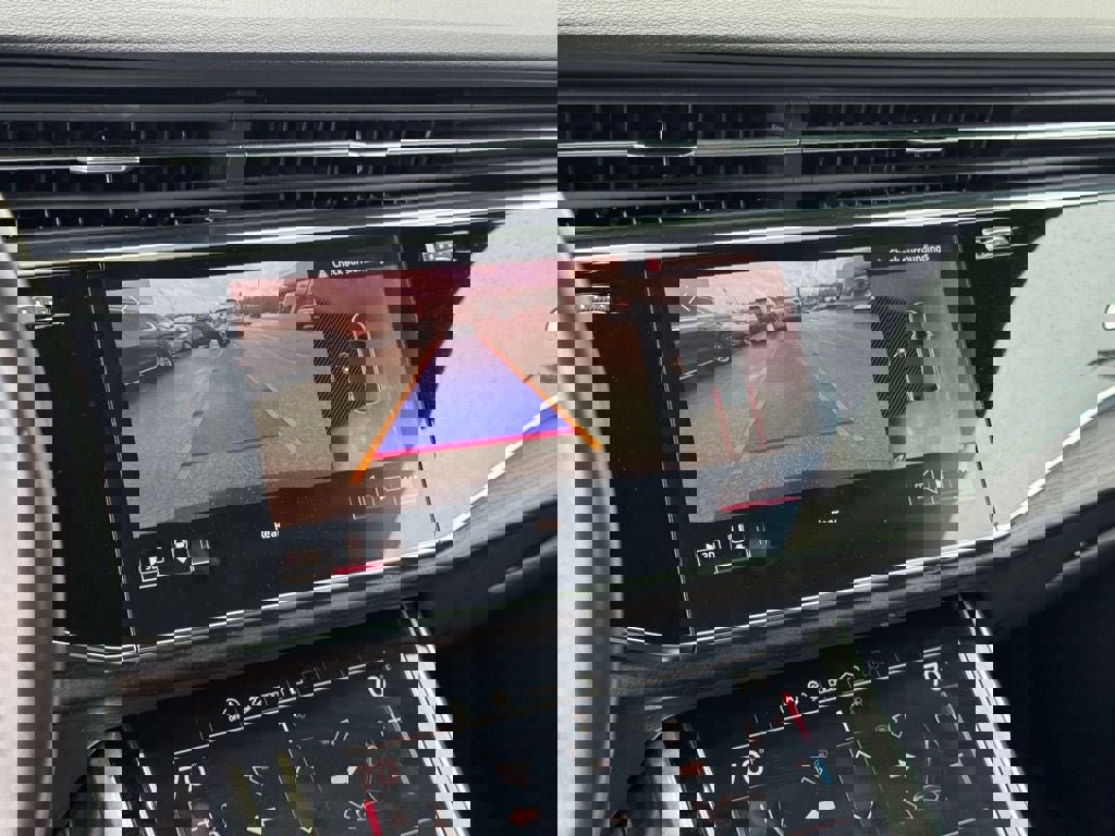 Used 2021 Audi Q8 Premium w/ Black Optic Package image 23