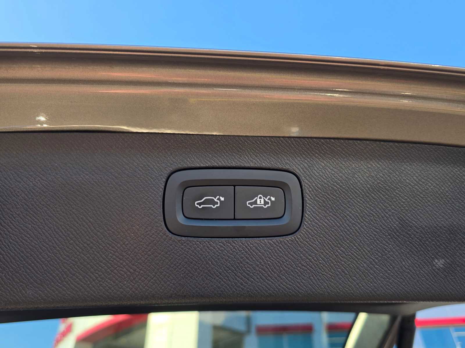 Used 2022 Volvo XC90 T8 Inscription w/ Advanced Package image 15