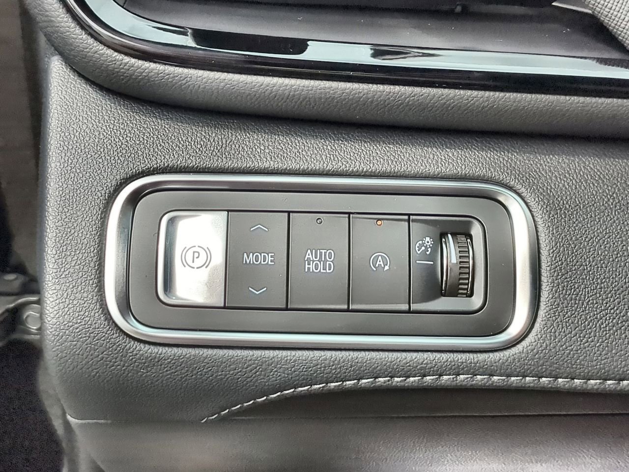 New 2026 Buick Enclave Sport Touring w/ Power Package image 18