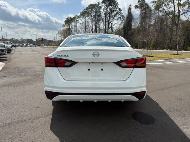 Used 2025 Nissan Altima 2.5 SV image 8